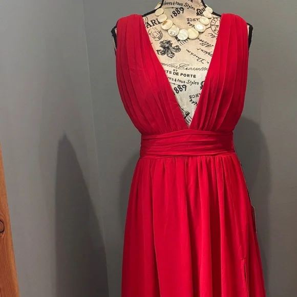 Lulu's Vibrant Red Backless Dress Size Large - Picture 2 of 13